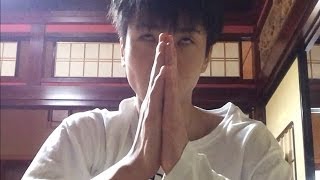 仏教を信仰する桐崎栄二