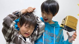 兄弟喧嘩…理不尽すぎる兄に弟が泣き崩れた…