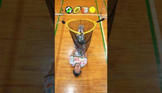 決めたらアソコにボールが当たるww #shorts